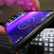 Motorola One Macro review detaliat în limba română