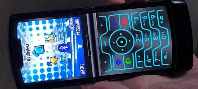 MOTO RAZR 2019 are un mod "retro" secret ce va trezi nostalgia din tine