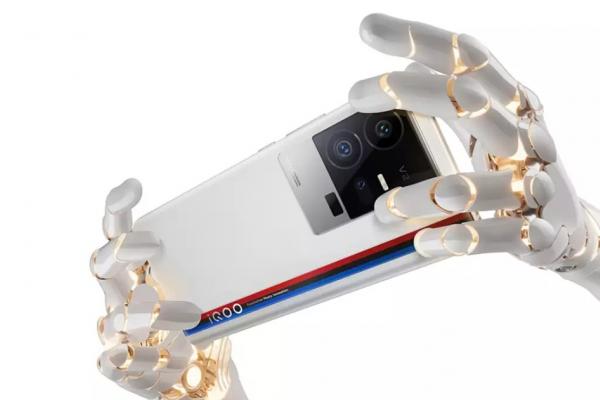 iQOO 11 și 11 Pro sunt cele mai noi flagship-uri cu CPU Snapdragon 8 Gen 2; Aduc camere avansate, display de 144Hz, hardware potent