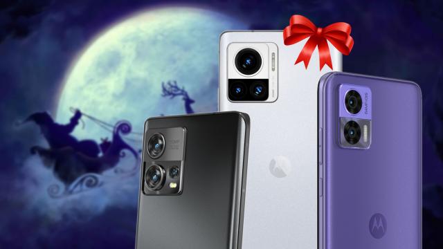 <b>Ghid de cadouri de Crăciun pentru toată familia, în funcţie de preferinţe (Telefoane Motorola Edge şi Moto G)</b>Pentru că suntem în luna sărbătorilor de iarnă ne-am gândit să vă ajutăm cu un ghid de cadouri de Crăciun pentru toată familia. Totul a pornit din două locuri: pe de o parte am observat că Motorola Edge 30 Neo a scăzut de la 1999 lei la 1399 lei