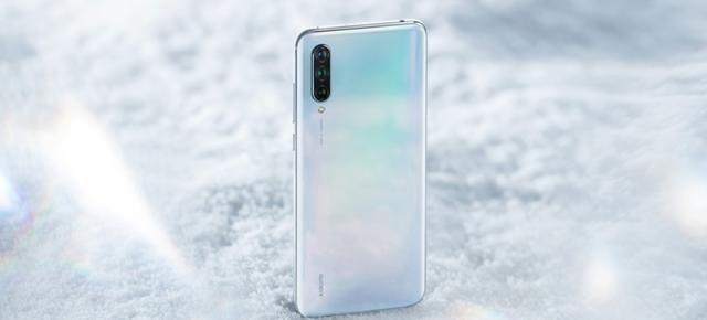 Preț și disponibilitate Xiaomi Mi CC9 în România