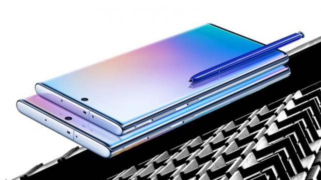 <b>Mini Turul Magazinelor #95: Galaxy Note 10+ 5G listat în România, Galaxy A10 la preţ mic, laptop cu imprimantă bonus</b>Chiar dacă azi e miercuri, o zi în mijlocul săptămânii, se simte mai mult ca o zi de vacanţă. E în prag de mini vacanţa lui 15 august, diseară avem concert Metallica şi Super Cupa Europei. Întregim vibe-ul de vacanţă 