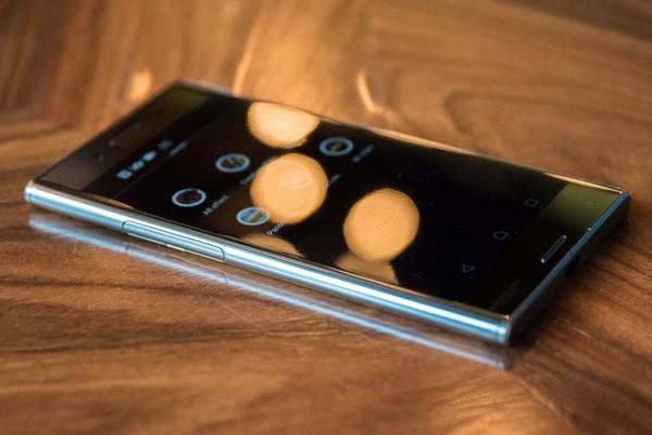 Preț și disponibilitate Sony Xperia XZ Premium în România