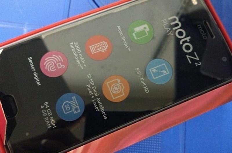 Cutie Motorola Moto Z2 Play: Moto-Z2-Play-Cutie_005.jpg