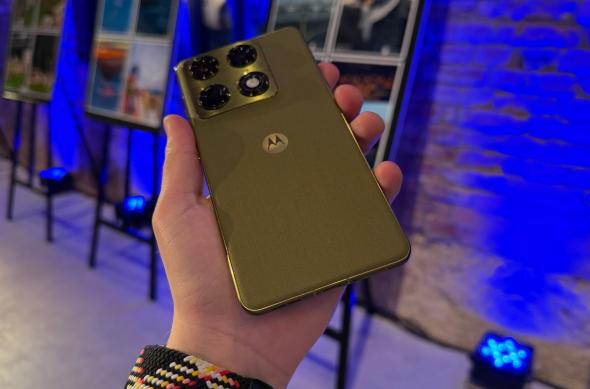 Motorola GoldenPhotography - Fotografii telefoane: Motorola-telefoane_ (2).jpg