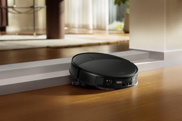 Roborock Saros 20 disponibil acum în România! Aspiratorul robot de top ce promite putere extremă și curățare inteligentă pentru locuințele moderne