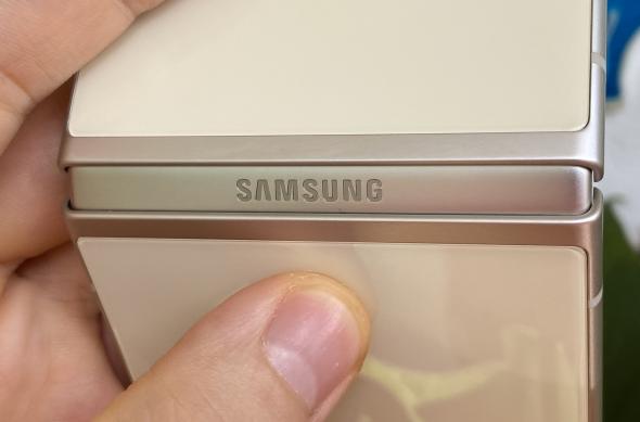 Samsung Galaxy Z Flip 3 - Galerie foto Mobilissimo.ro: Photo 21.08.2021, 16 05 40.jpg