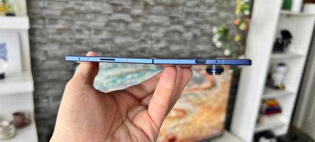 Samsung Galaxy Z Fold7: Conectivitate extinsă, ce acoperă casa smart, căşti, maşina