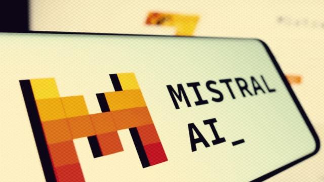 <b>Apple ar dori să cumpere Mistral, cel mai valoros startup european de AI; ar fi cea mai mare achiziție din istoria companiei</b>Apple AI în calcul achiziția startupului francez Mistral AI, în ceea ce ar putea deveni cea mai mare tranzacție din istoria companiei în încercarea de a-și impulsiona divizia de inteligență artificială, confruntată în ultima perioadă cu dificultăți și..