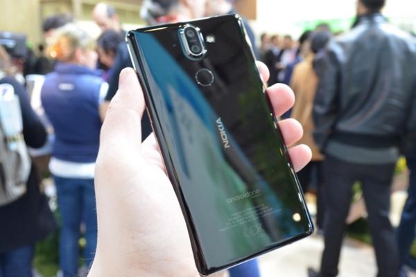Nokia 8 Sirocco ajunge la vânzare în China; Prețul practicat nu este deloc rău