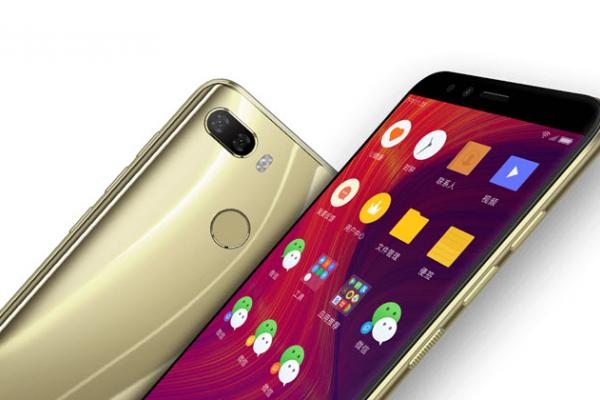 Lenovo lansează telefoanele K5 și K5 Play; Au camere duale și ecran 18:9