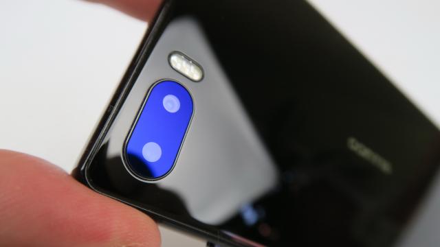 <b>Bluboo S1: Cameră bună doar la sarcini de bază, multe FAIL-uri inacceptabile</b>Bluboo S1 a fost unul dintre primele telefoane după o lungă perioadă de timp care ne-a arătat că uneori compromisurile telefoanelor din China nu pot fi acceptate. Sunt momente ca acesta când înţelegem de ce reputaţia de "chinezărie" e mai degrabă rea..