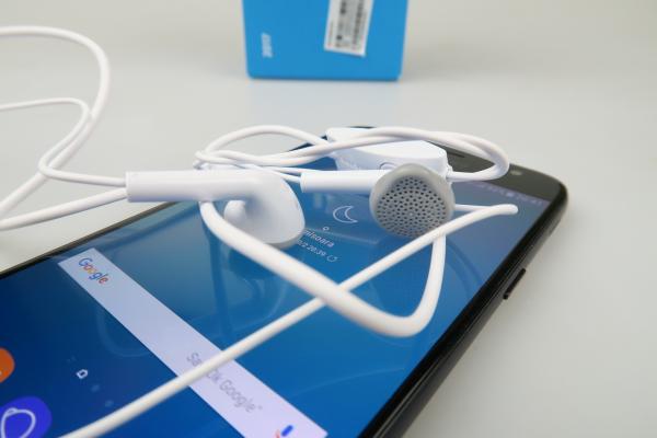 Samsung Galaxy J5 (2017): Multimedia generoasă la egalizare şi volum