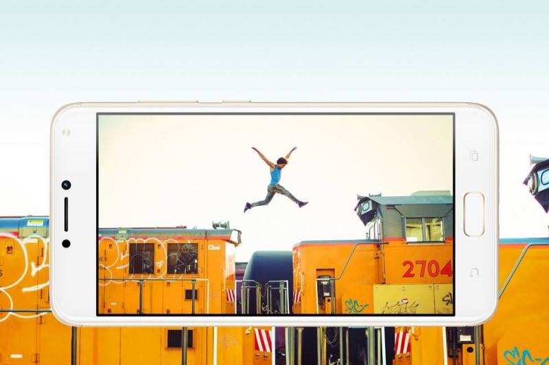 ASUS ZenFone 4 Max (ZC554KL) - Fotografii oficiale: ASUS-ZenFone-4-MAX_010.jpg