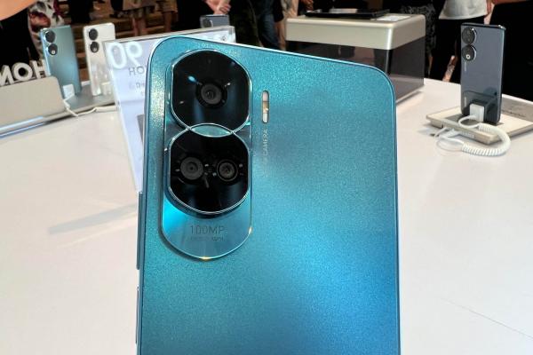 Honor 90 Lite Hands On Review: reîncarnarea Huawei P Lite-urilor, dacă mai ţineţi minte (Video)