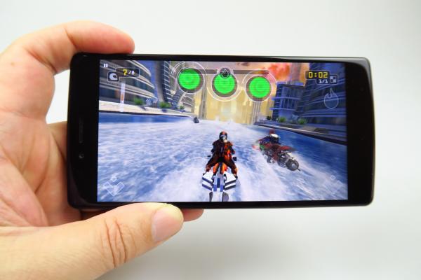 Vernee Apollo Lite: Benchmark-uri surprinzător de bune, performanță excelentă