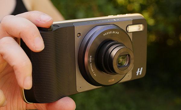 Modulul foto Hasselblad True Zoom pentru Moto Z e testat în detaliu; Iată concluziile!