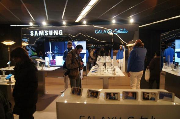 MWC 2013 - Legitimația de presă, primul contact cu locația târgului de tehnologie, Barcelona la pas: samsung_mwc_2013.jpg