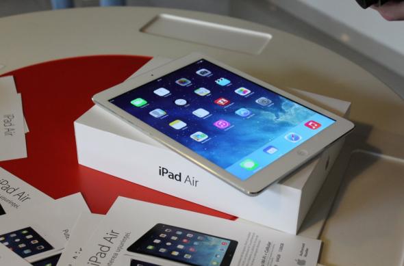 Noul iPad Air lansat oficial În cadrul showroom-ului eMAG: img_1731jpg.jpg