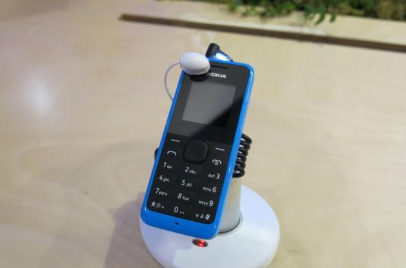 MWC 2013: Nokia 105 hands on, iată și un feature phone pe mâna Mobilissimo.ro În Barcelona! (Video): nokia_105_03jpg.jpg