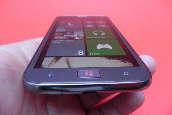 Review Samsung Ativ S: primul model Windows Phone 8 aduce un design foarte bun, dar și mici hibe (Video)