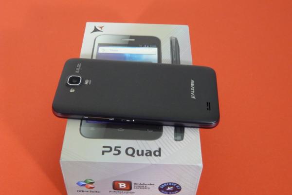 Allview P5 Quad unboxing: scoatem din cutie cel mai performant telefon Allview (Video)