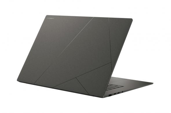ASUS Zenbook S 16 - Fotografii oficiale: download - 2024-07-29T182245.909.jpg