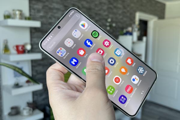 Samsung One UI 7.0 Beta va sosi luna viitoare, un update major cu schimbări la nivel estetic