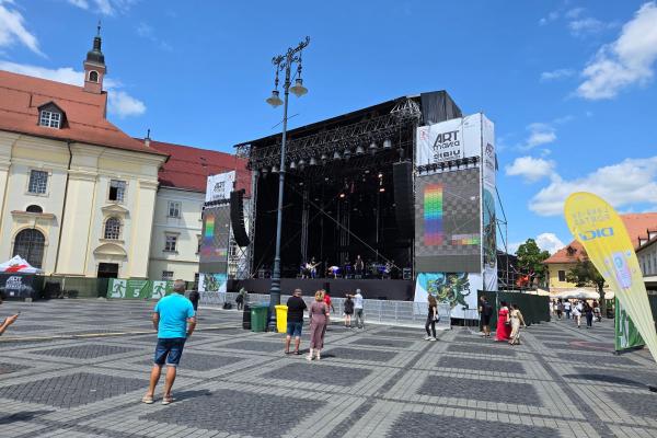 Samsung Galaxy Z Flip6 - Mostre zi