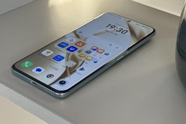 HONOR 200 - Galerie foto Mobilissimo.ro