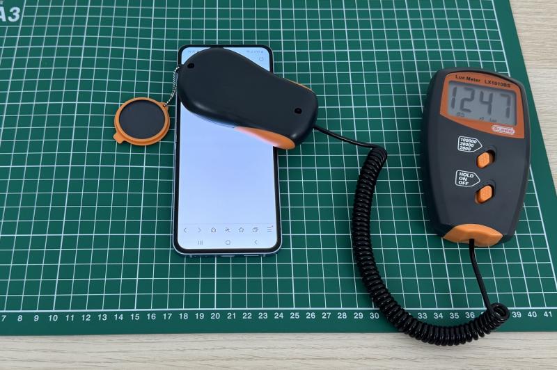 Samsung Galaxy Z Flip6 - Test luminozitate: Samsung-Galaxy-Z-Flip6-Test-Ecran (2).jpg