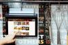 lenovo-yoga-tablet-3-10-hang-mode-1.jpg