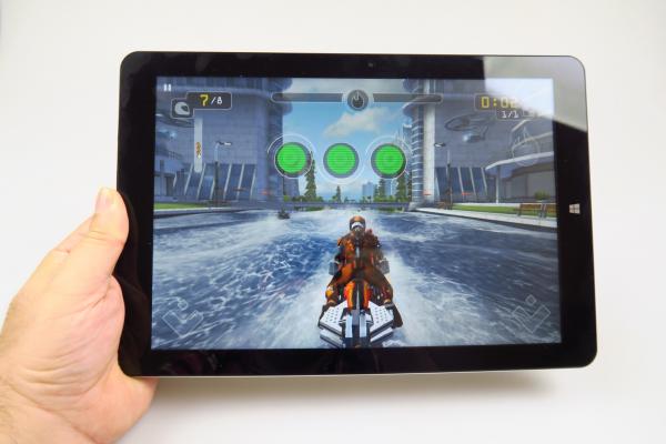 Chuwi Hi12: Benchmark-uri modeste, performanță rezonabilă, cel puţin pe Android