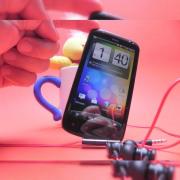 Review HTC Sensation XE - senzație de toamnă cu extra bas, cameră și grip of death...(Video)