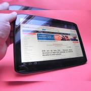 Review Motorola Xoom 2 - tabletă cu design inedit, interfață fluidă, preț puțin cam mare (Video)