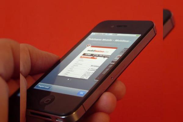 Review iPhone 4S - Mobilissimo.ro vă prezintă cântecul de lebădă al lui Steve Jobs (Video)
