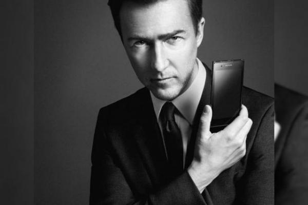 LG Prada 3.0 Într-o campanie de advertising alături de Edward Norton și Daria Werbowy
