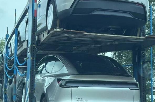 Tesla Model Y Lite - Design: download - 2025-08-19T103336.668.jpg