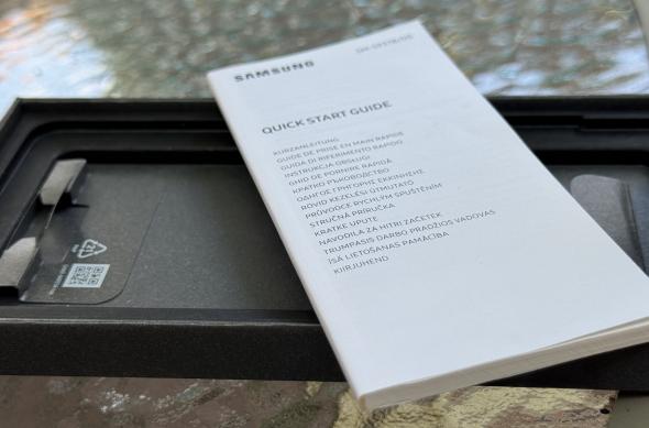 Samsung Galaxy S25 Edge Unboxing: IMG_9357.jpg