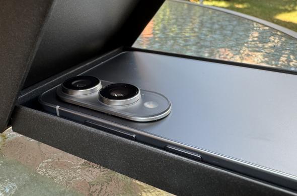 Samsung Galaxy S25 Edge Unboxing: IMG_9351.jpg