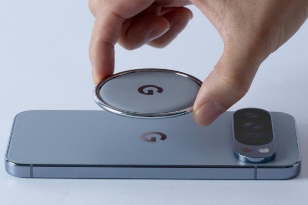 Seria Pixel 10 aduce Pixelsnap: Accesorii compatibile „MagSafe” pentru încărcare rapidă Qi2 și atașare magnetică