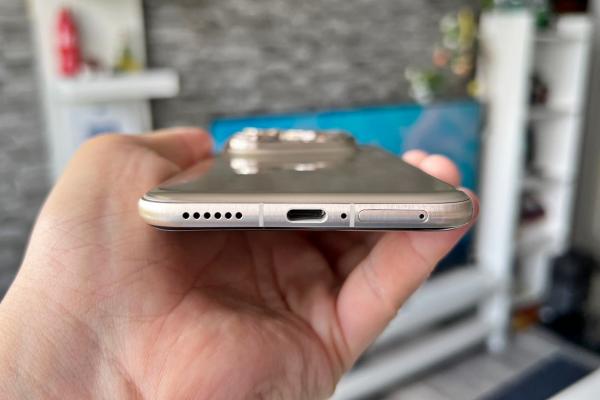 Huawei Pura 80 Ultra: Acustica stereo bine diferenţiată, se descurcă şi la metale grele, inclusiv live-uri