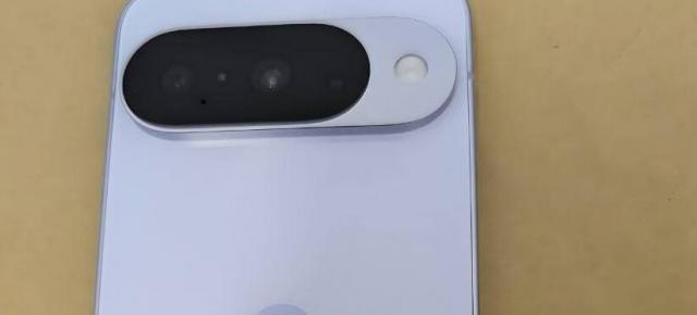 Pixel 10 Pro XL, aproape oficial: imagini reale, scor AnTuTu și comparație completă cu Pixel 9 Pro XL