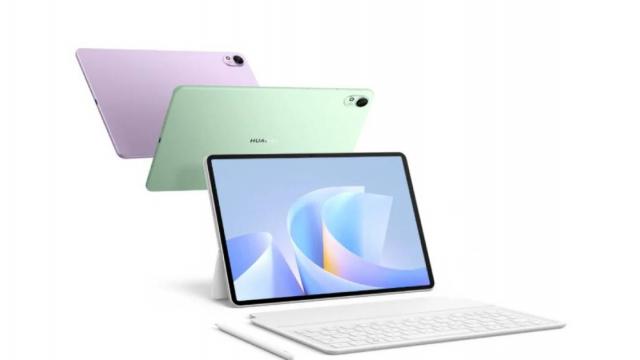 <b>Huawei MatePad 11.5 S 2025 debutează: tabletă midrange Soft Light Edition reduce reflexiile și vine cu AI integrat</b>Huawei a lansat tableta MatePad 11.5 S 2025 ca alternativă accesibilă în lineup-ul său de tablete, alături de MatePad Air, dar cu un atuu important: un ecran mat, dar diferit de PaperMatte. Varianta Soft Light folosește o tehnologie de nano-gravură