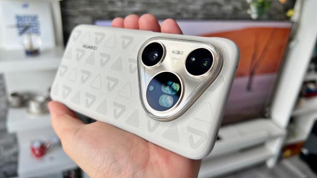 <b>Huawei Pura 80 Ultra: Benchmark-urile ciuntite serios de războiul comercial</b>Lucrurile sunt complicate cu Huawei... compania nu dezvăluie niciodată oficial ce procesoare pune pe tabletele şi telefoanele sale. Asta de când cu necazul cu Trump şi interdicţia în SUA. Rămâne doar să săpăm online, să folosim aplicaţii 