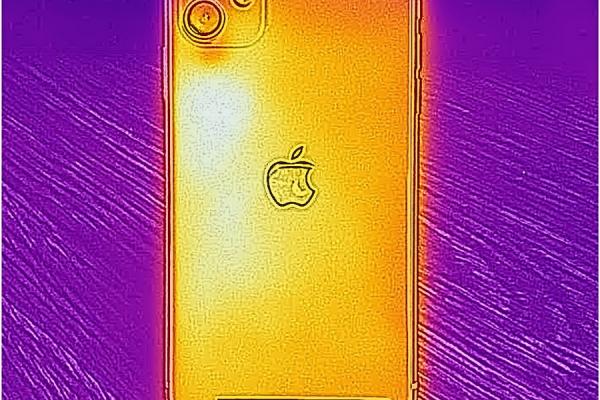Test termic Apple iPhone 11