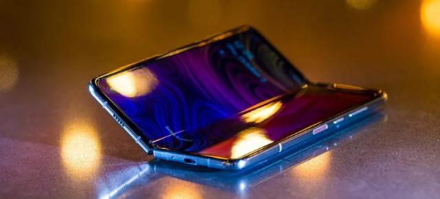 Galaxy Z Flip nu va fi singurul pliabil Samsung din acest an; Se lucrează la un succesor veritabil pentru Galaxy Fold