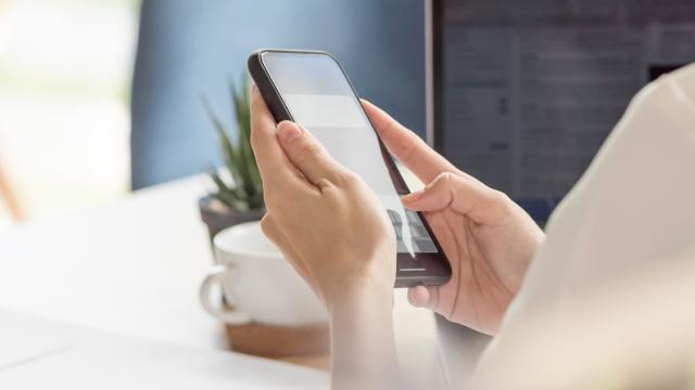 <b>Potrivit ANCOM, în 2019 au fost portate aproximativ 1 milion de numere de telefon; Digi lider la numărul de clienți portați în rețea</b>Un material dezvăluit astăzi de către ANCOM vine să ne prezinte situația în materie de numere de telefon portate pe piața din România pe parcursul anului trecut, situația fiind marcată de către o creștere 