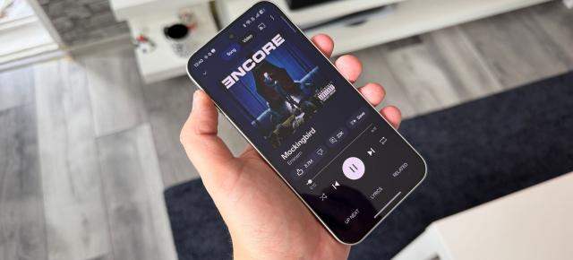 OPPO Reno16 Pro 5G: Acustică stereo plăcută, nu în echilibru perfect, dar potrivită pentru orice content audio