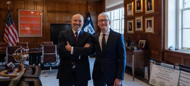 Apple cere aprobarea administrației Trump pentru a cumpăra cipuri de memorie din China, pe fondul scumpirii componentelor